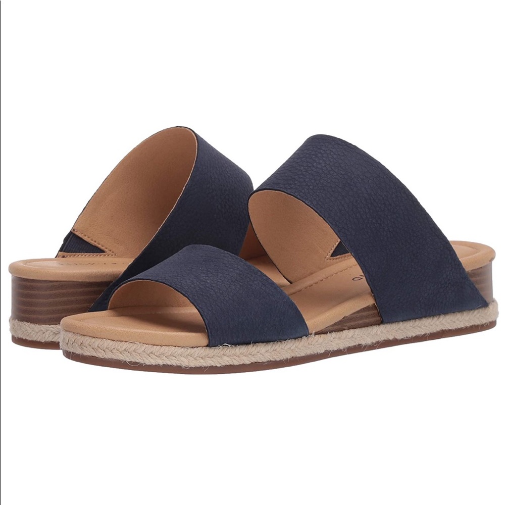 Lucky brand Sandles